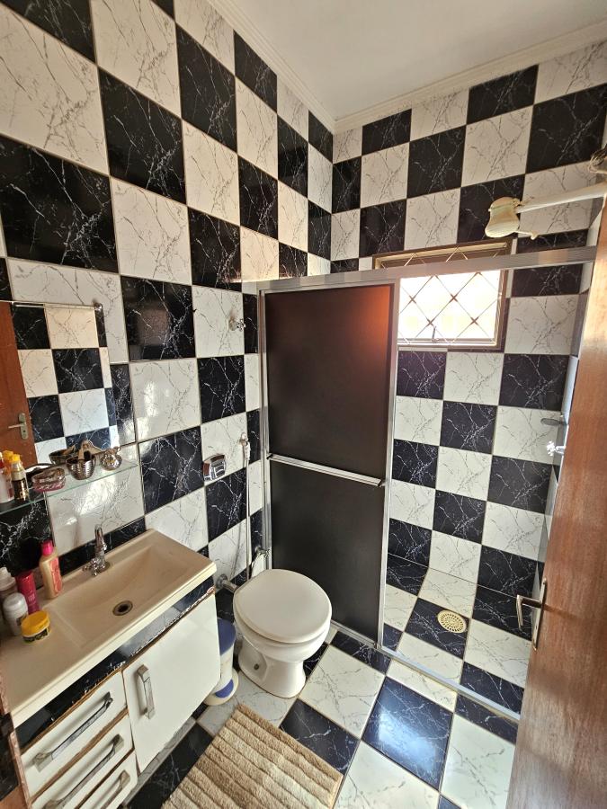 Casa à venda com 2 quartos, 250m² - Foto 6