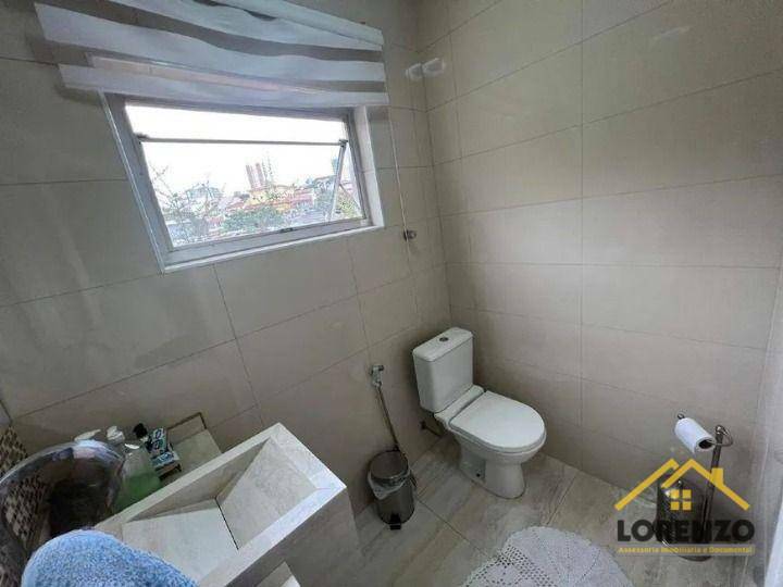 Sobrado à venda com 3 quartos, 217m² - Foto 11