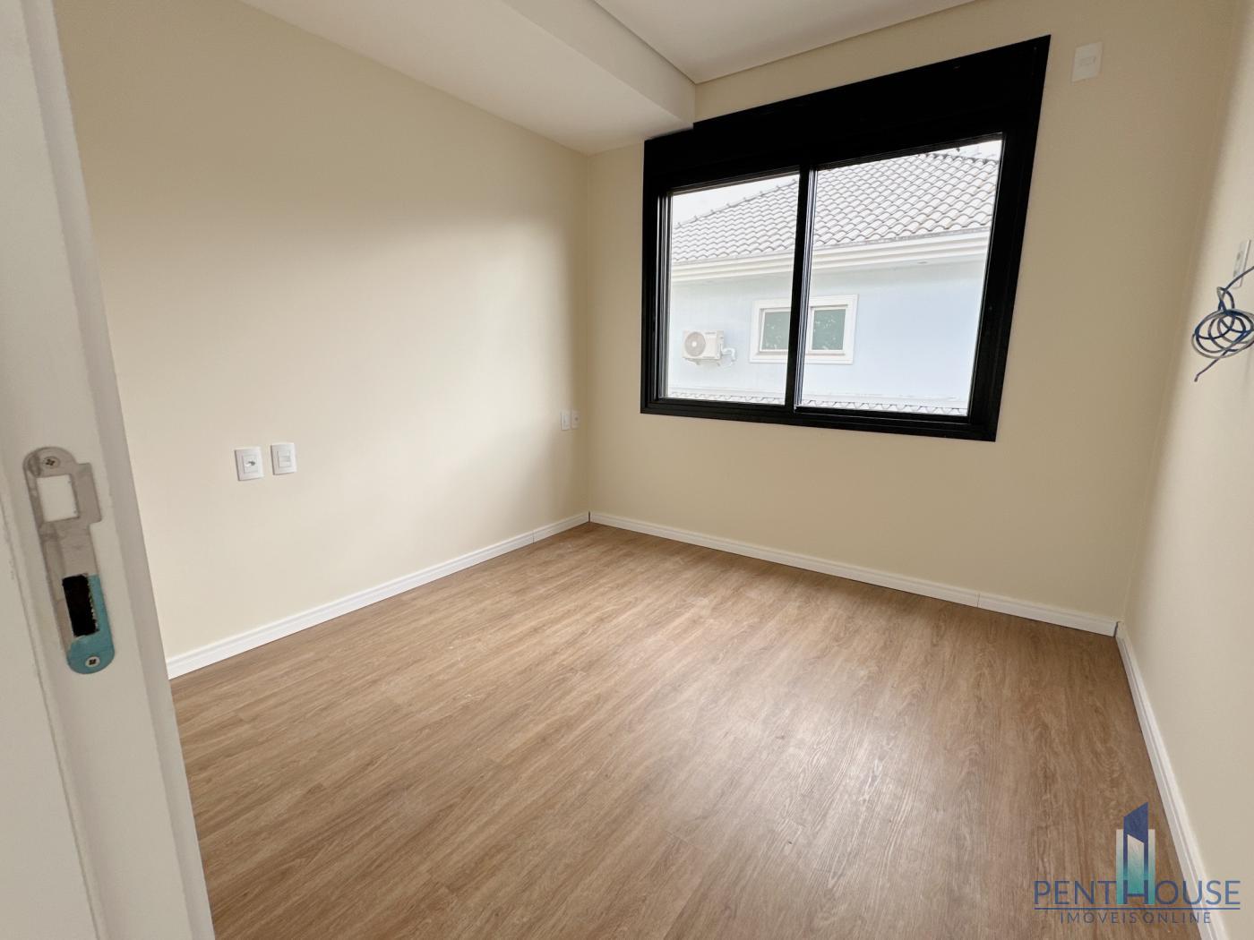 Casa de Condomínio à venda com 4 quartos, 330m² - Foto 10