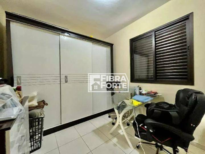 Apartamento à venda com 3 quartos, 77m² - Foto 10