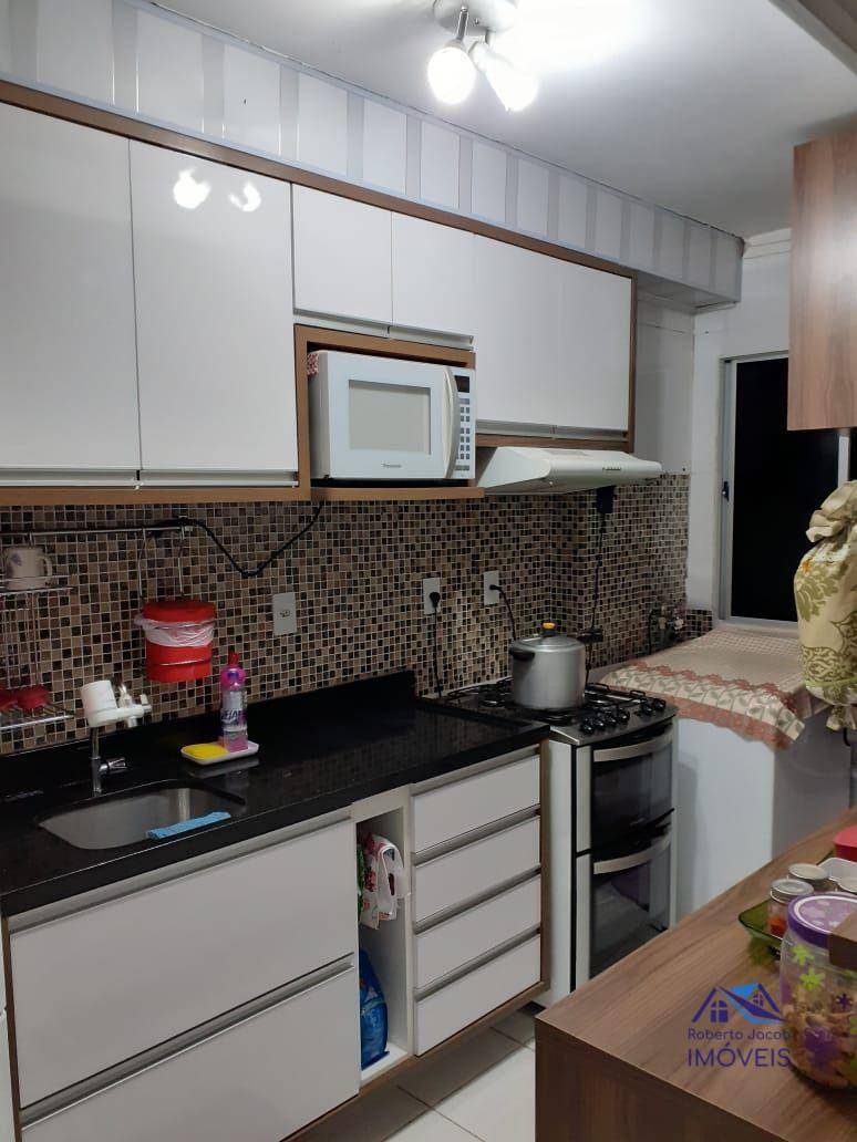 Apartamento à venda com 3 quartos, 50m² - Foto 2