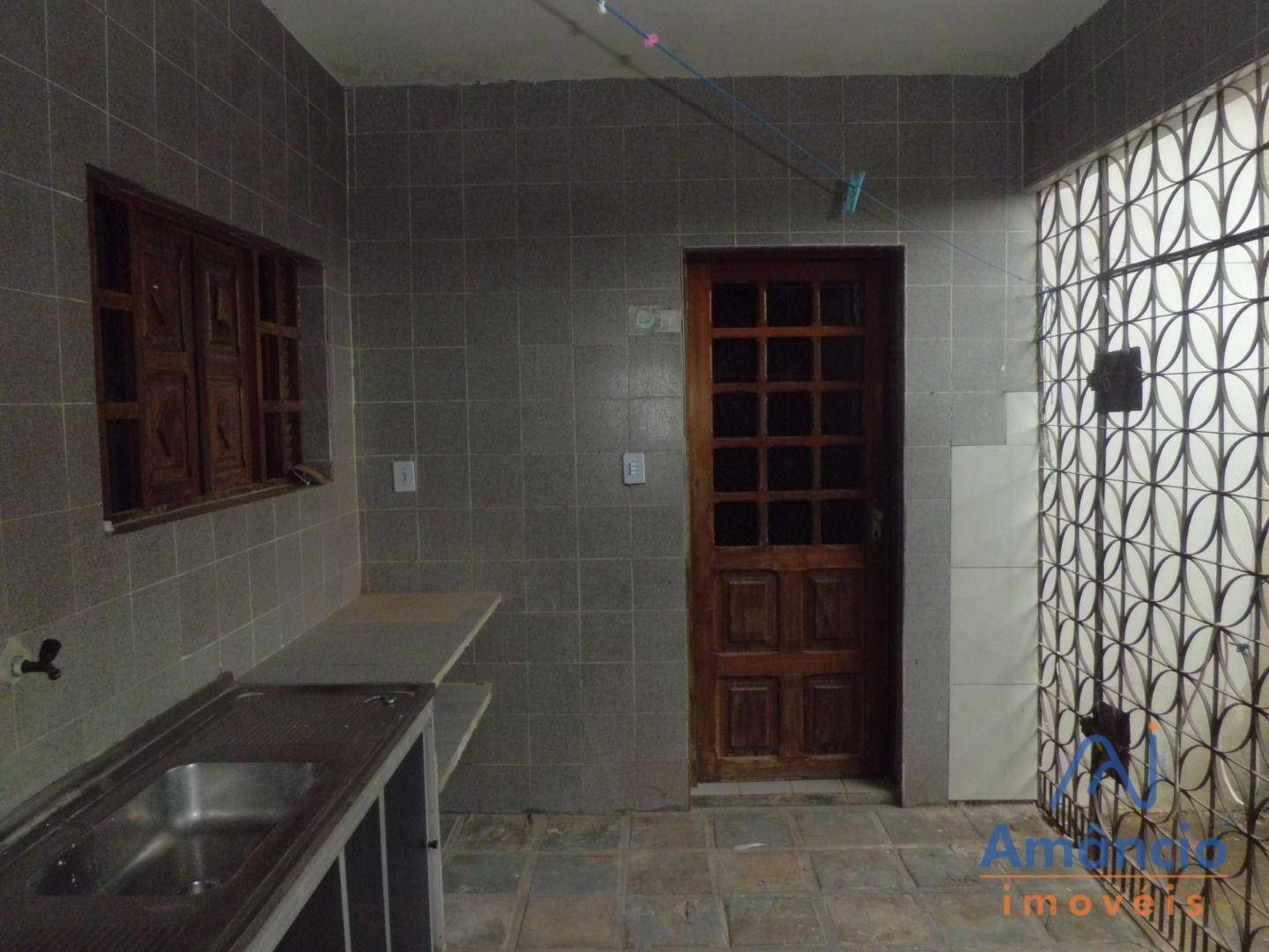 Casa para alugar com 4 quartos, 120m² - Foto 25