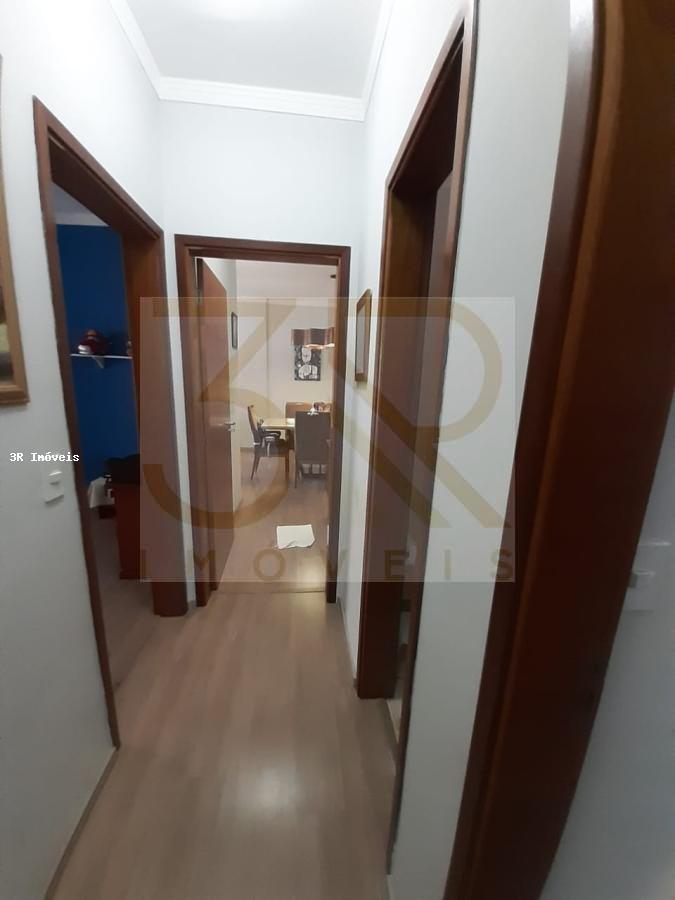 Apartamento à venda com 3 quartos, 110m² - Foto 10