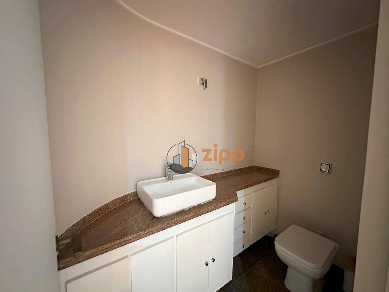 Apartamento à venda com 4 quartos, 195m² - Foto 42