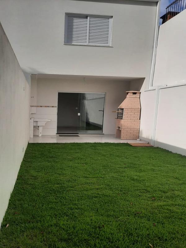 Casa à venda com 2 quartos, 101m² - Foto 12