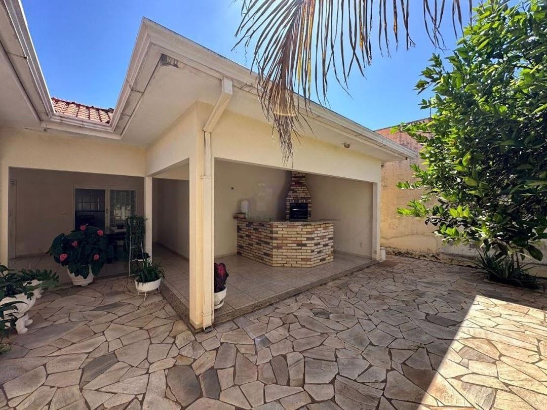 Casa à venda com 3 quartos, 234m² - Foto 15
