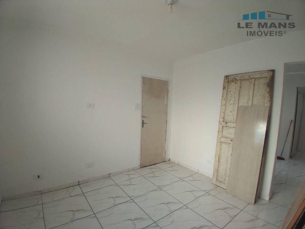 Casa à venda com 1 quarto, 54m² - Foto 5