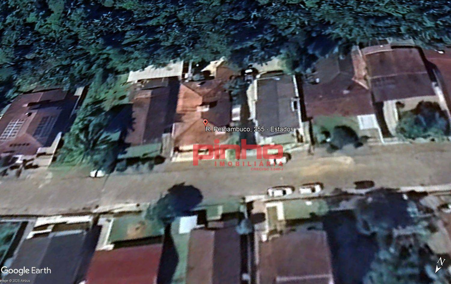 Casa à venda com 3 quartos, 228m² - Foto 4