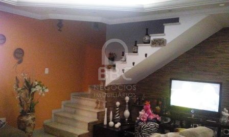 Sobrado à venda com 3 quartos, 212m² - Foto 3