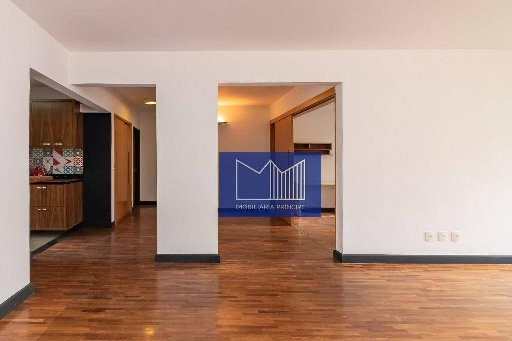 Apartamento para alugar com 2 quartos, 110m² - Foto 12