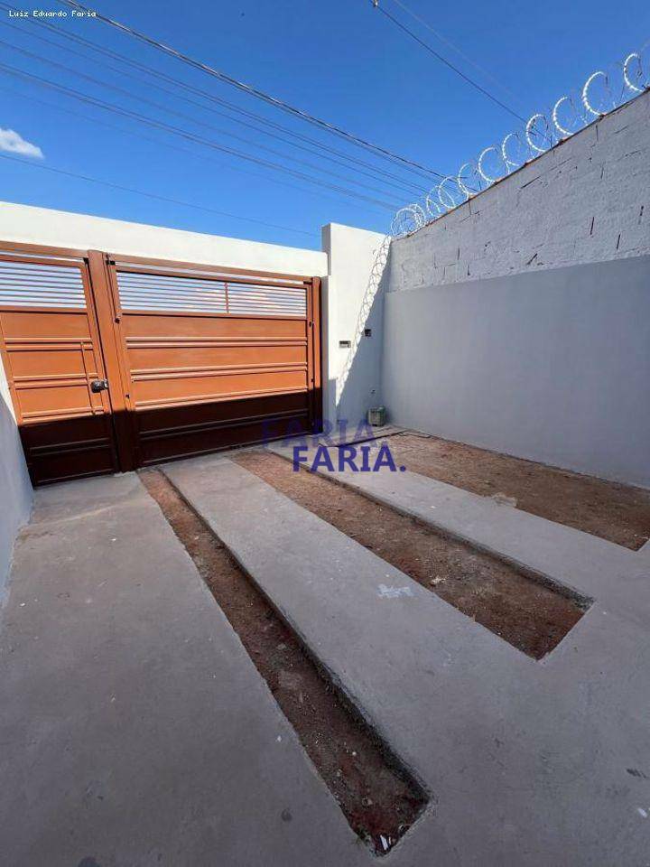 Casa à venda com 2 quartos, 95m² - Foto 3