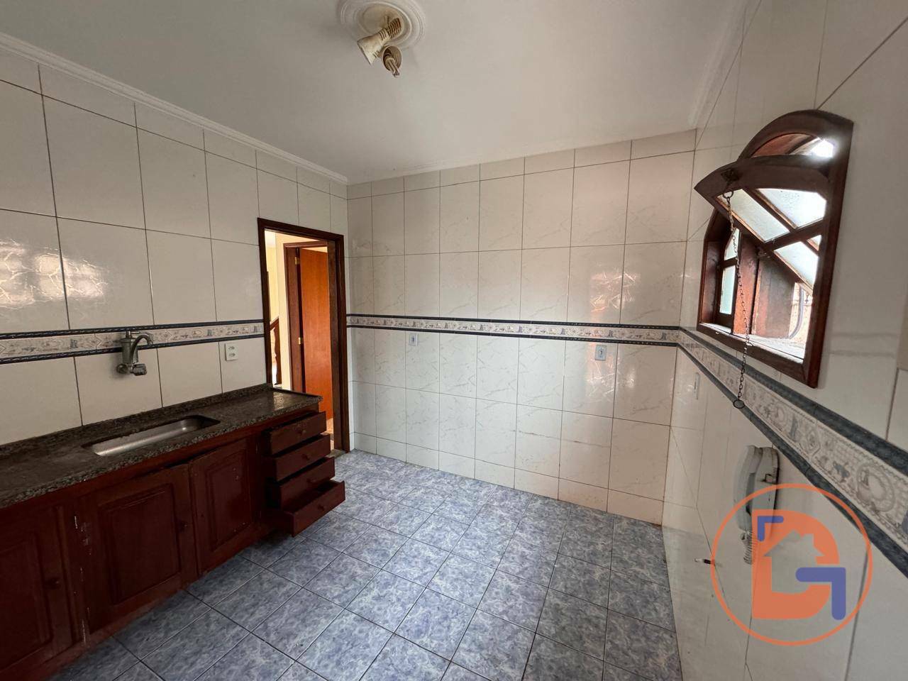 Casa à venda com 3 quartos, 115m² - Foto 7