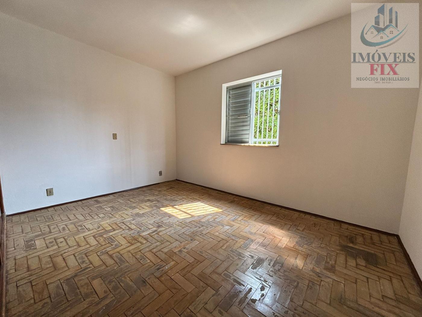 Casa à venda com 3 quartos, 152m² - Foto 14