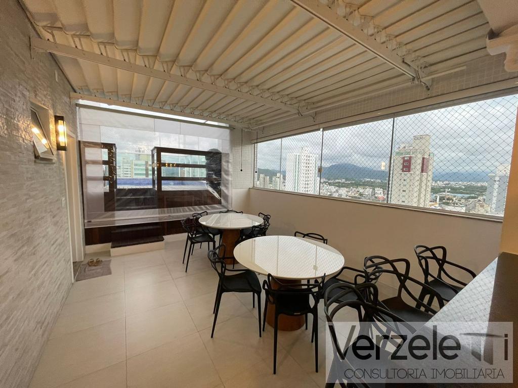 Cobertura à venda com 4 quartos, 225m² - Foto 8