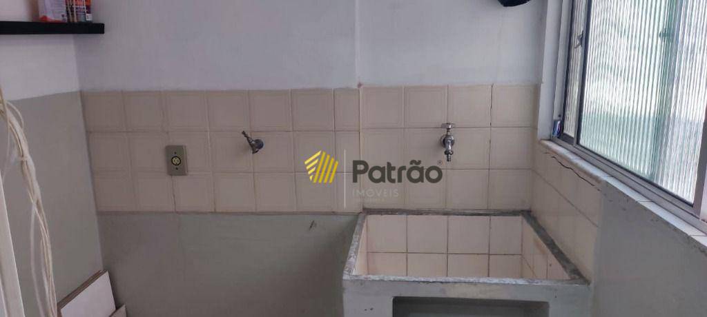 Apartamento à venda com 2 quartos, 65m² - Foto 15