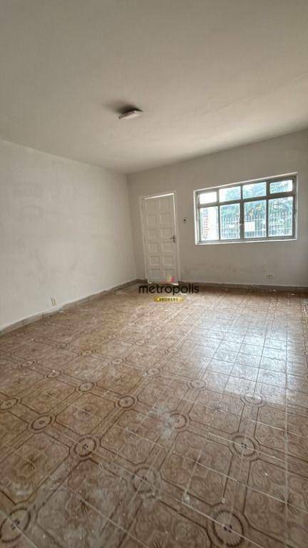 Casa para alugar com 2 quartos, 250m² - Foto 7