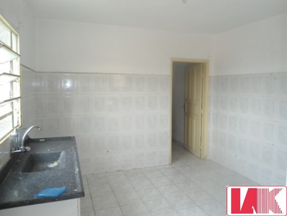 Casa para alugar com 1 quarto, 32m² - Foto 2