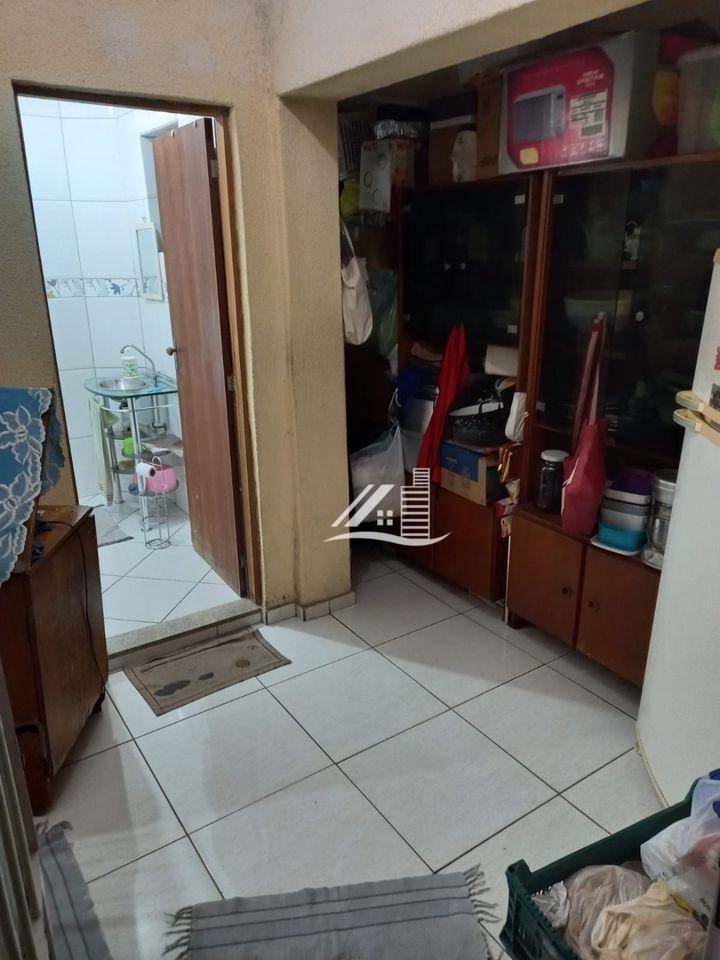 Sobrado à venda com 3 quartos, 204m² - Foto 8