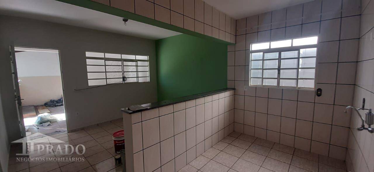 Casa à venda com 4 quartos, 160m² - Foto 15