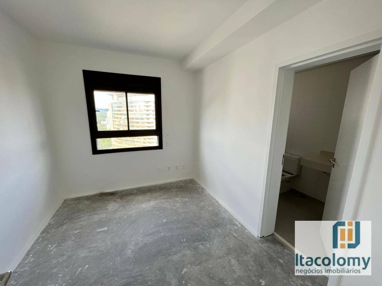 Apartamento à venda com 3 quartos, 285m² - Foto 11