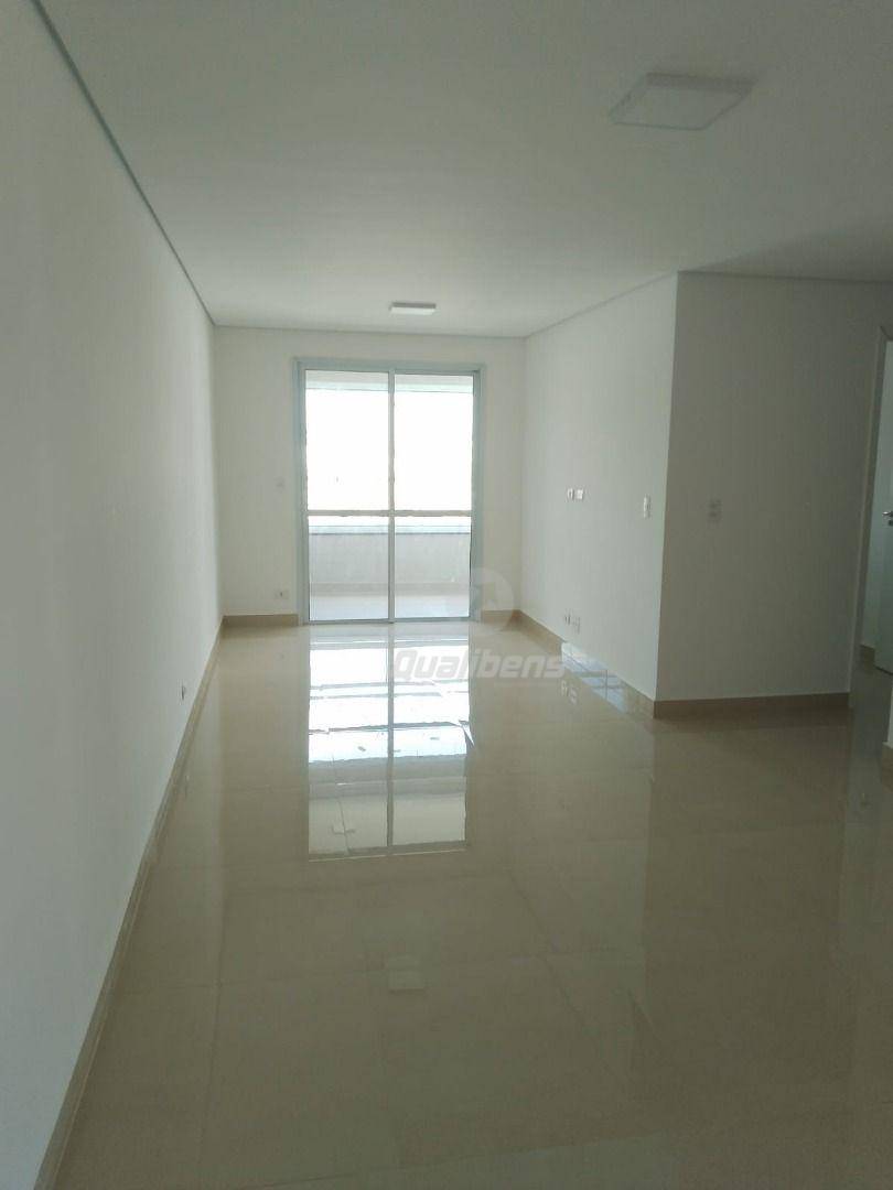 Apartamento para alugar com 3 quartos, 76m² - Foto 4