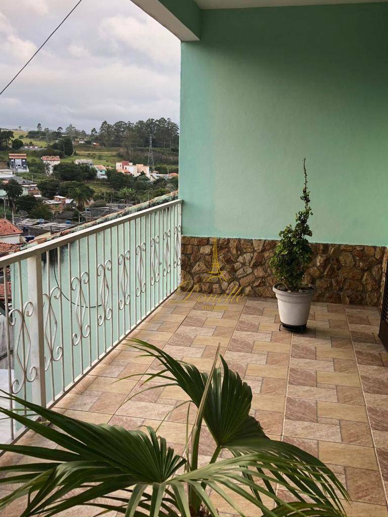 Sobrado à venda com 3 quartos, 274m² - Foto 4