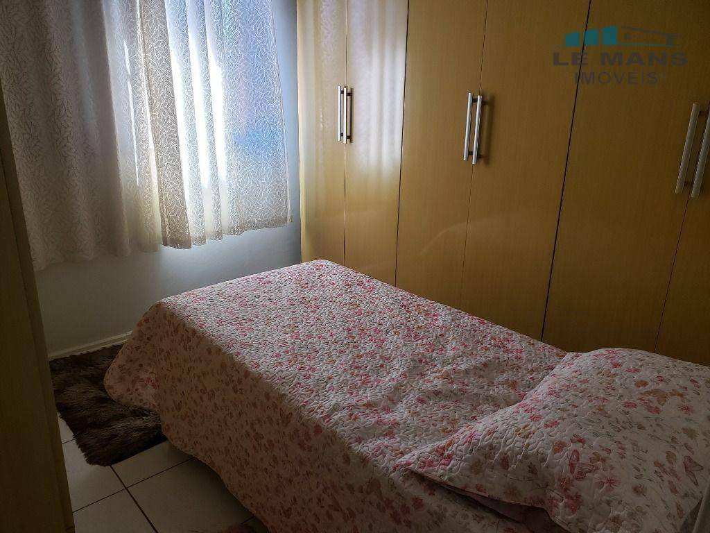 Apartamento à venda com 3 quartos, 74m² - Foto 17