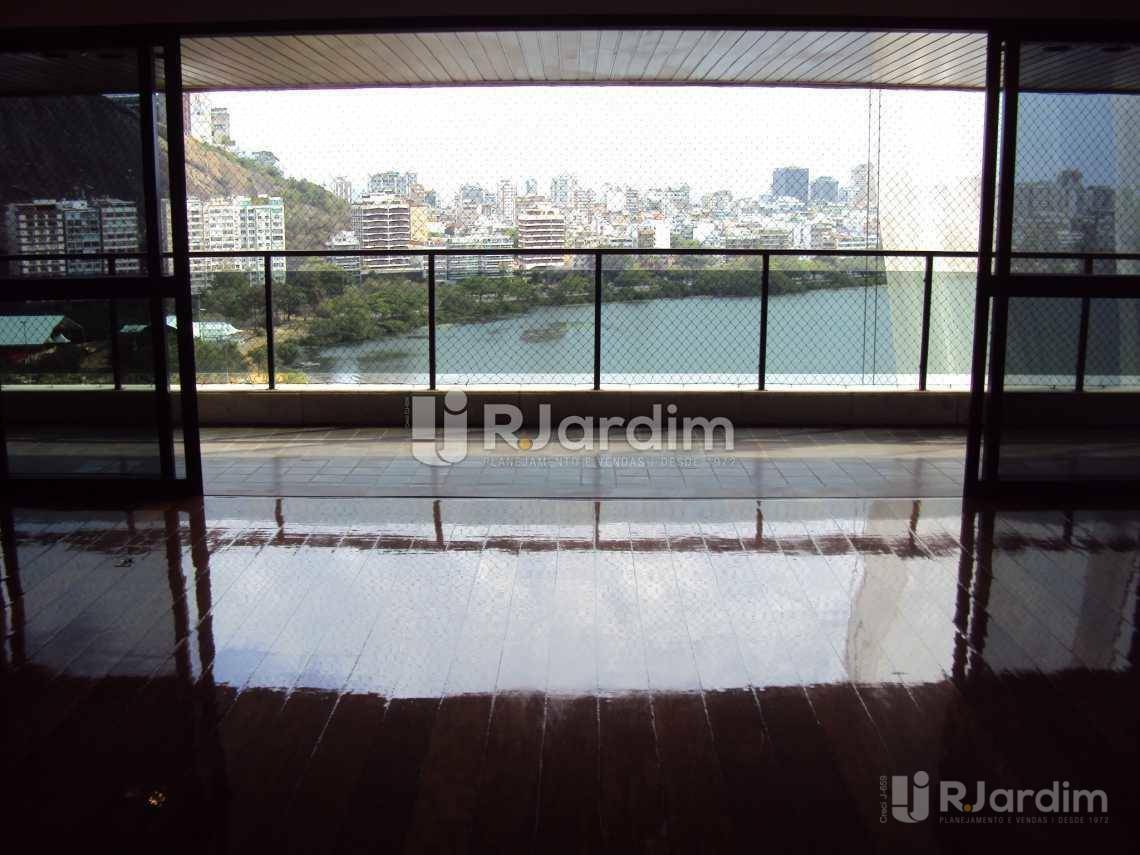 Apartamento à venda e aluguel com 4 quartos, 319m² - Foto 2