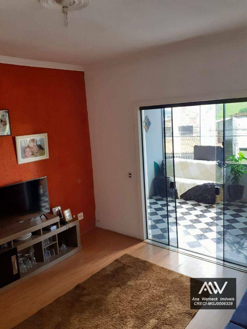 Casa à venda com 3 quartos, 160m² - Foto 4