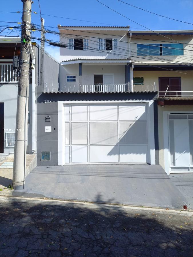 Sobrado à venda com 3 quartos, 125m² - Foto 1