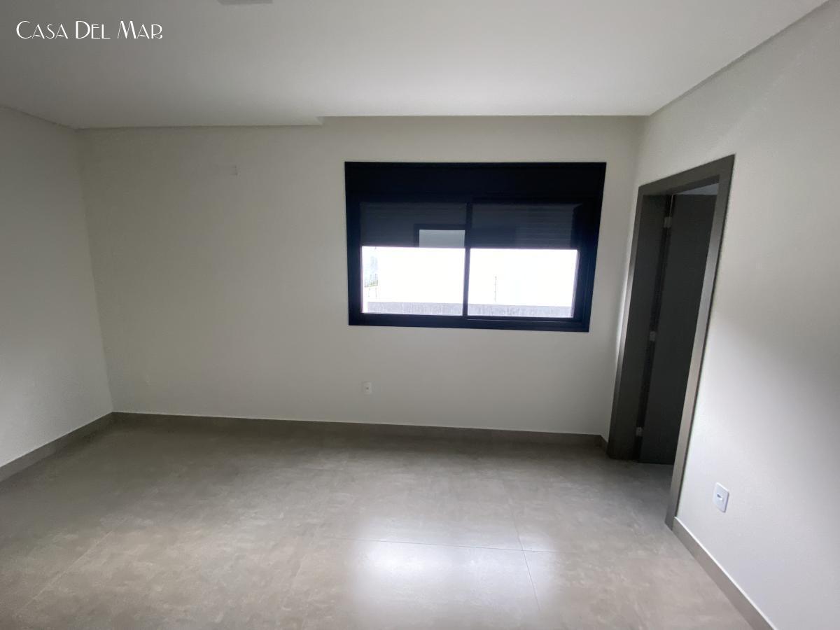 Casa à venda com 3 quartos, 220m² - Foto 26