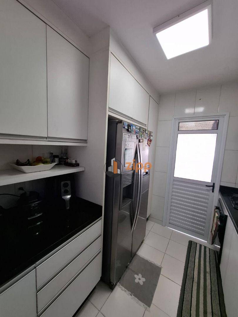 Apartamento à venda com 3 quartos, 81m² - Foto 3