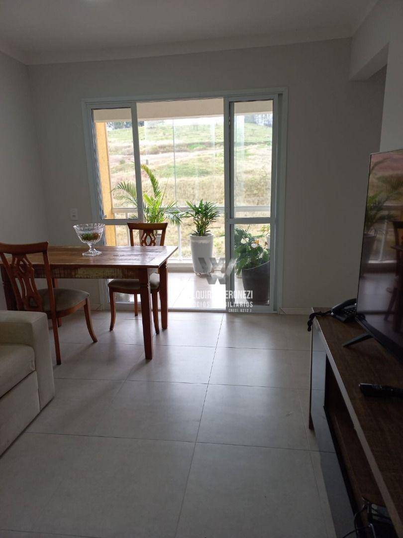 Apartamento à venda com 2 quartos, 75m² - Foto 4