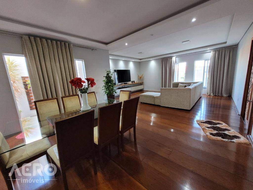 Casa à venda com 3 quartos, 263m² - Foto 37