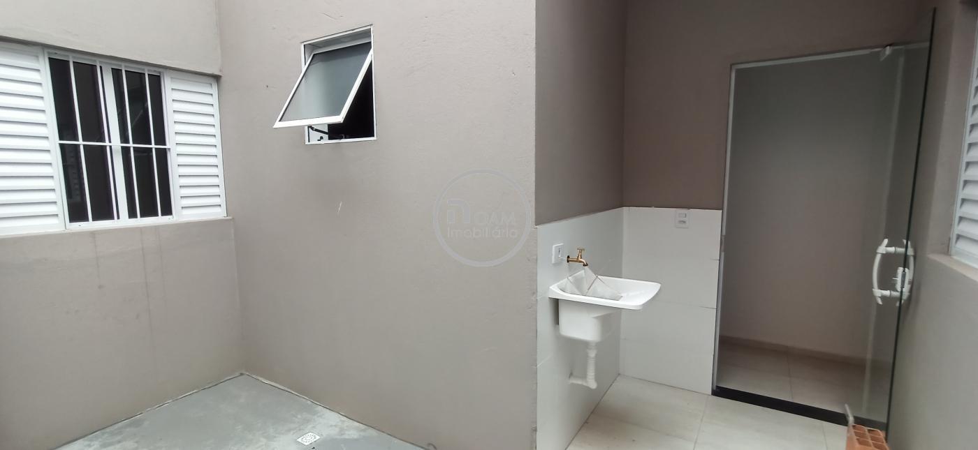 Casa à venda com 2 quartos, 54m² - Foto 9