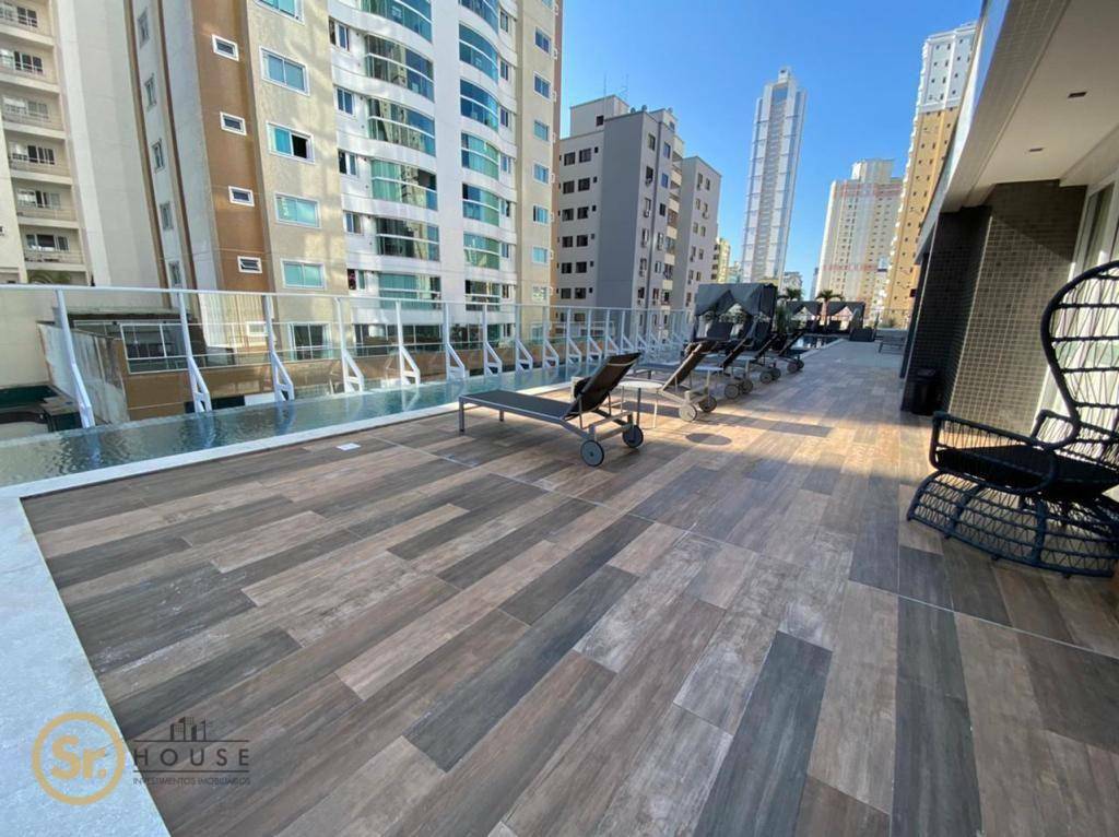 Apartamento à venda com 3 quartos, 135m² - Foto 35