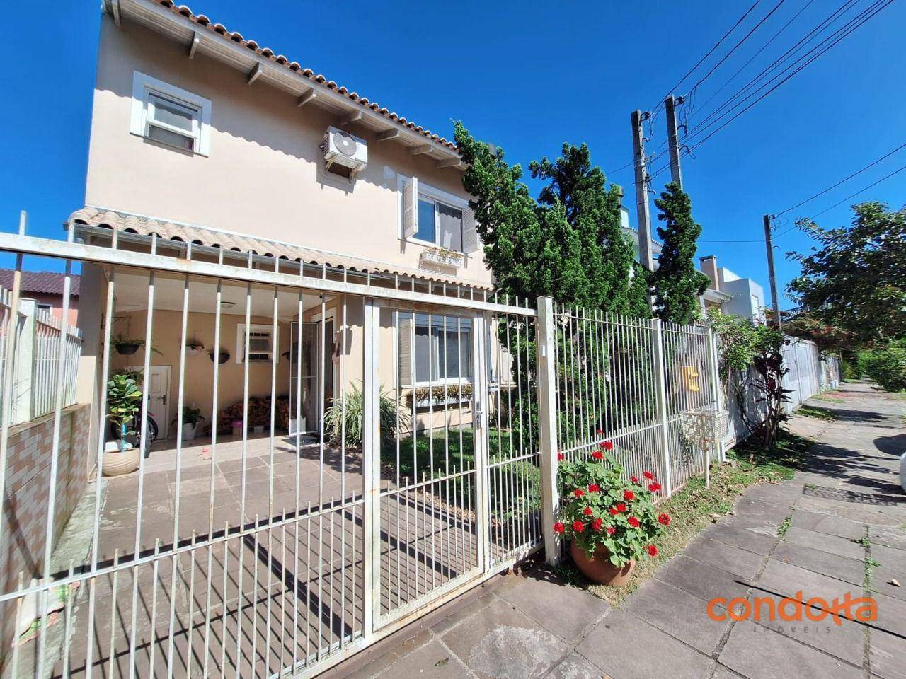 Sobrado, 2 quartos, 140 m² - Foto 1