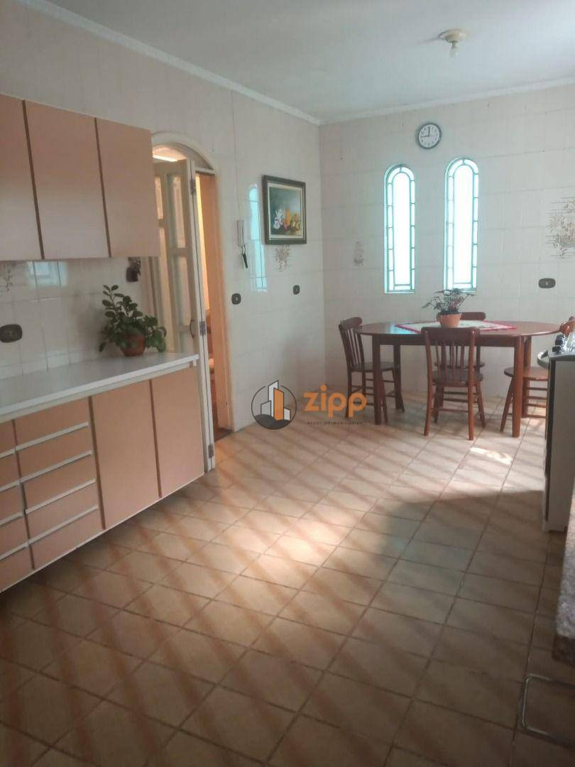 Sobrado à venda com 4 quartos, 205m² - Foto 2