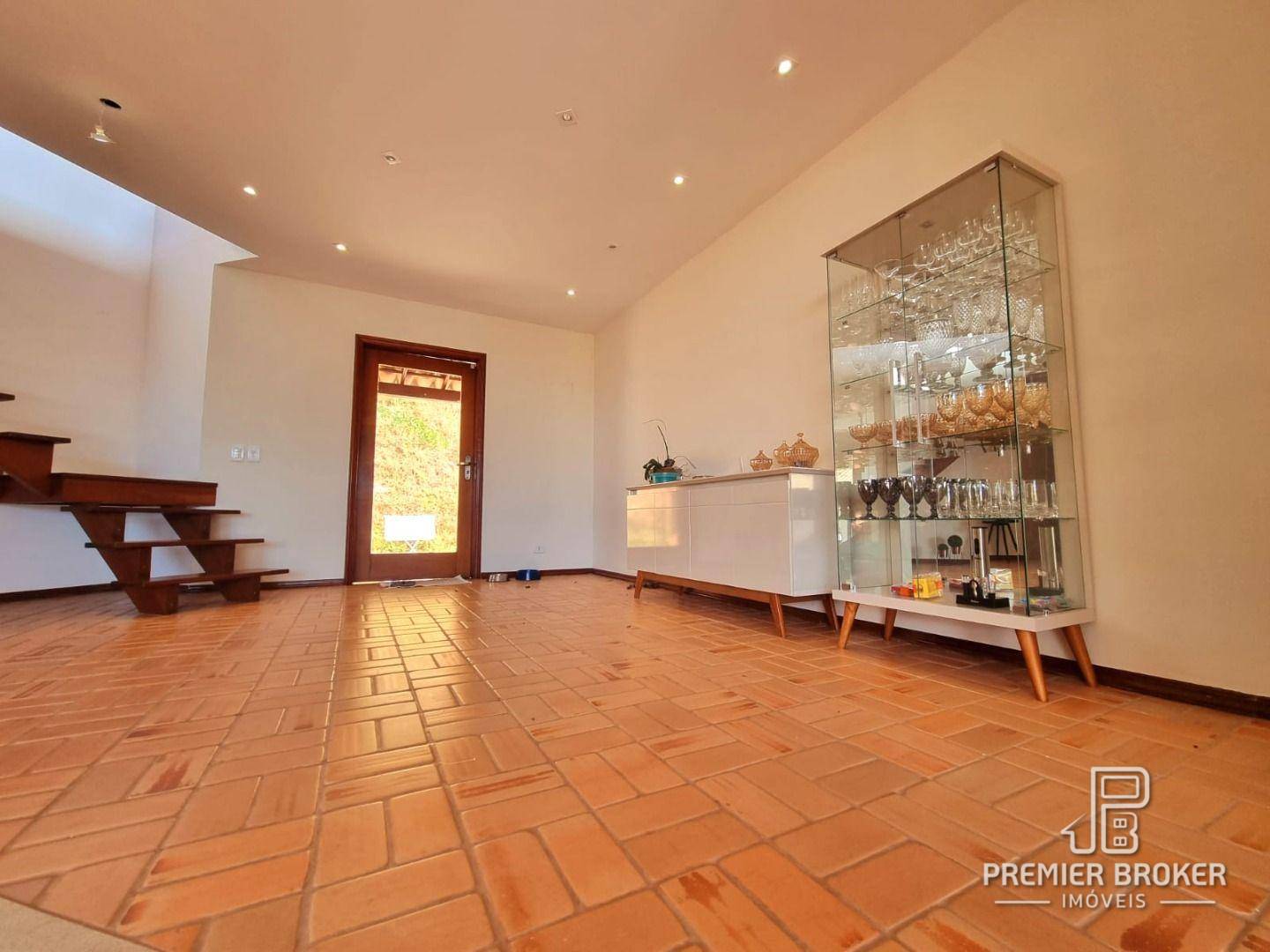 Casa à venda com 4 quartos, 600m² - Foto 19