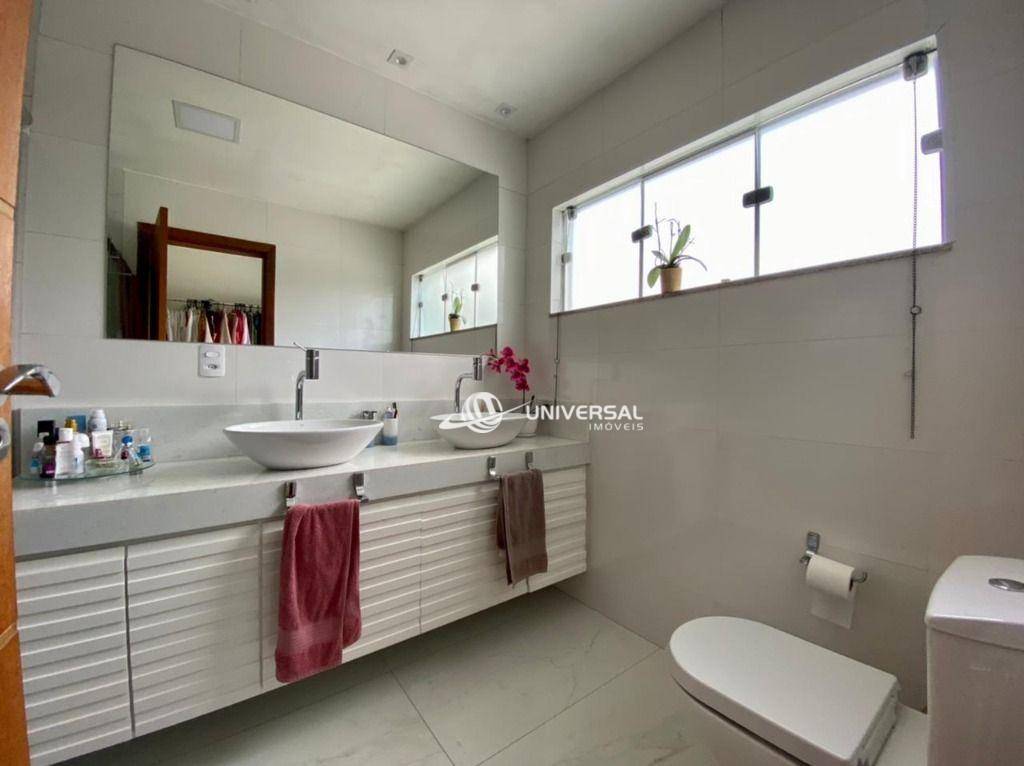 Casa de Condomínio à venda com 3 quartos, 221m² - Foto 22