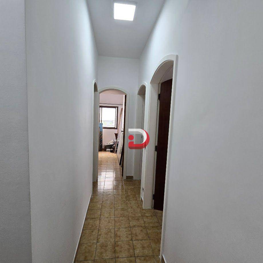 Apartamento à venda com 3 quartos, 160m² - Foto 7