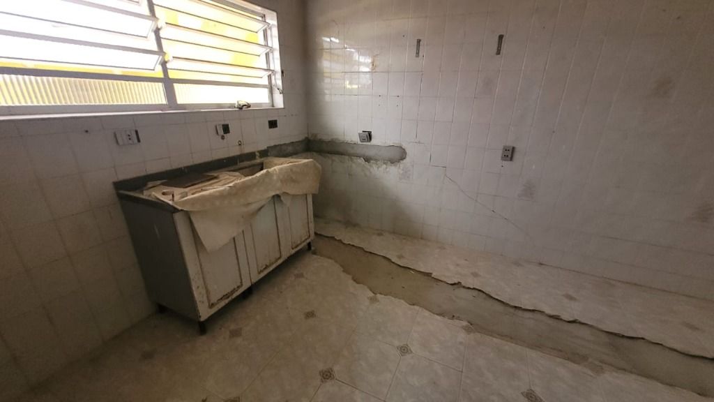 Casa à venda com 3 quartos, 150m² - Foto 26