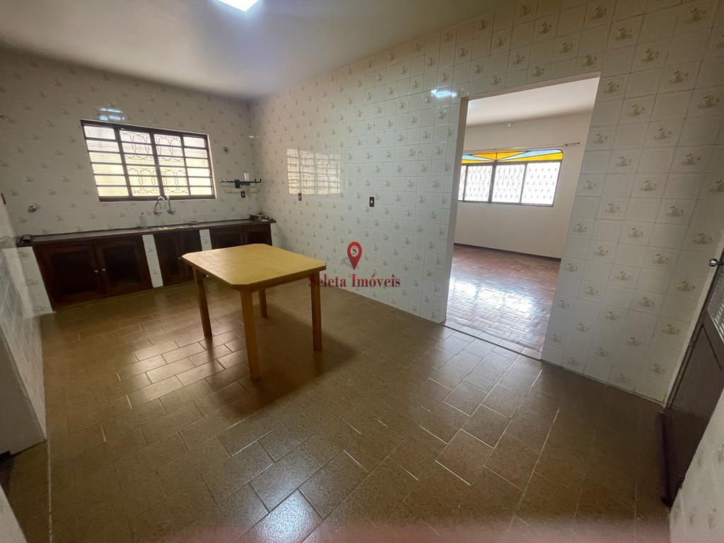 Casa à venda com 3 quartos, 550m² - Foto 10