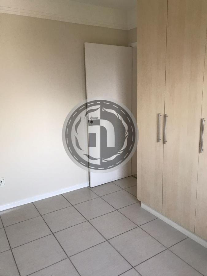 Apartamento à venda com 3 quartos, 99m² - Foto 11