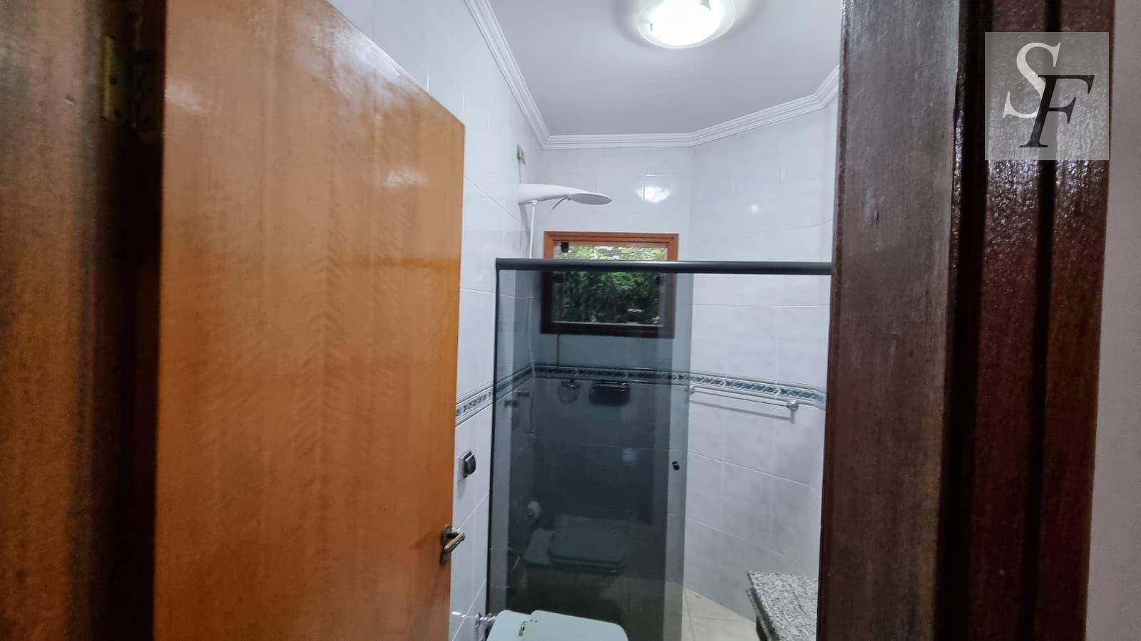 Sobrado para alugar com 3 quartos, 302m² - Foto 37