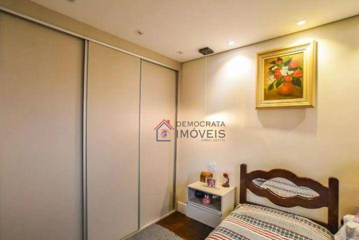 Apartamento à venda com 2 quartos, 68m² - Foto 24