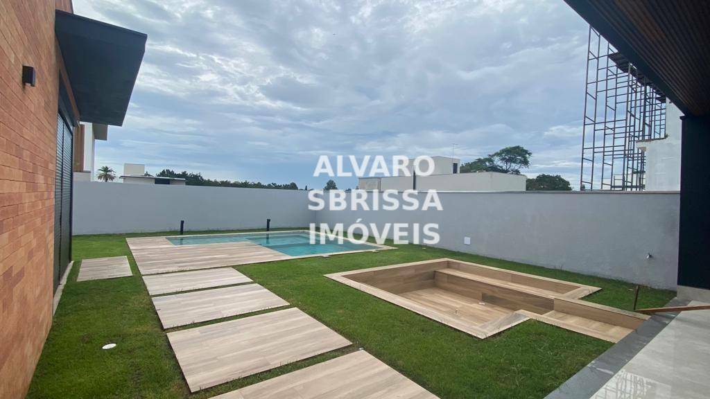 Casa de Condomínio à venda com 4 quartos, 295m² - Foto 9