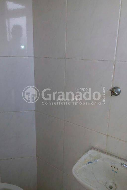 Apartamento à venda com 2 quartos, 67m² - Foto 32