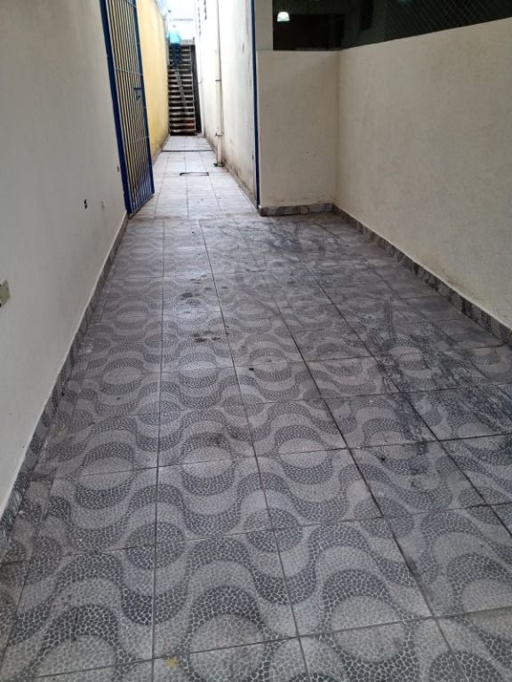 Sobrado à venda com 9 quartos, 670m² - Foto 1