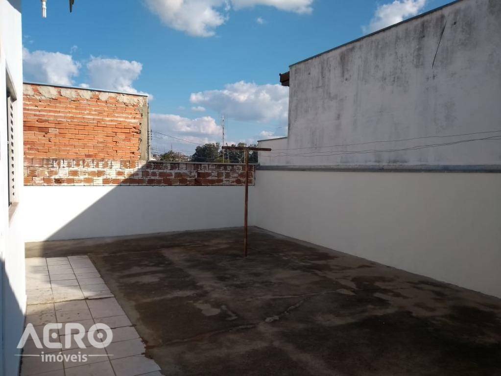 Casa à venda com 3 quartos, 124m² - Foto 15